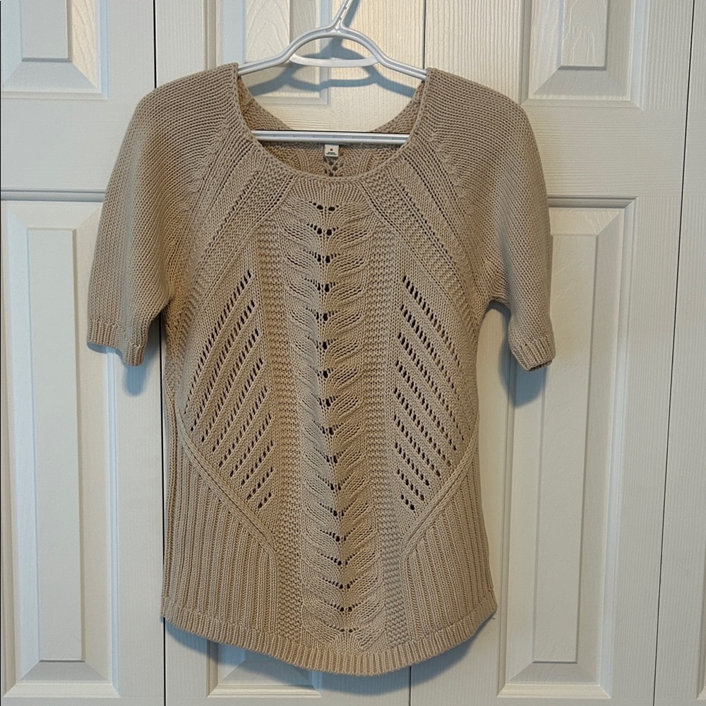 GAP Women's Knit Sweater in Tan